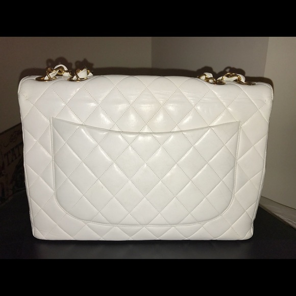 Chanel Vintage Jumbo XL White Lambskin Flap. - Picture 3 of 8